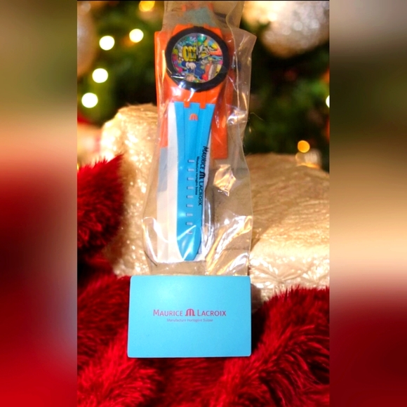 MAURICE LACROIX AIKON #TIDE BENZILLA ARTWORK 40MM WATCH AI2008-50YZA-000-0 - Picture 2 of 2